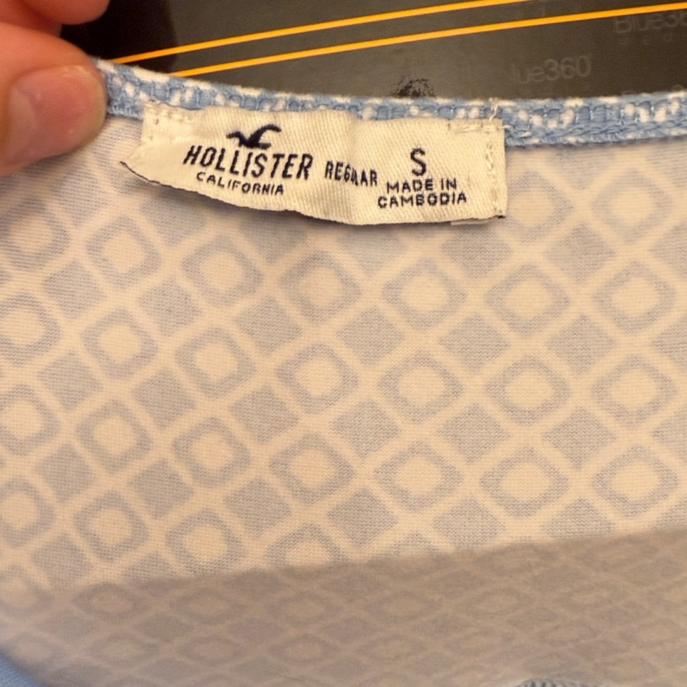 Hollister dress - Picture 3 of 4